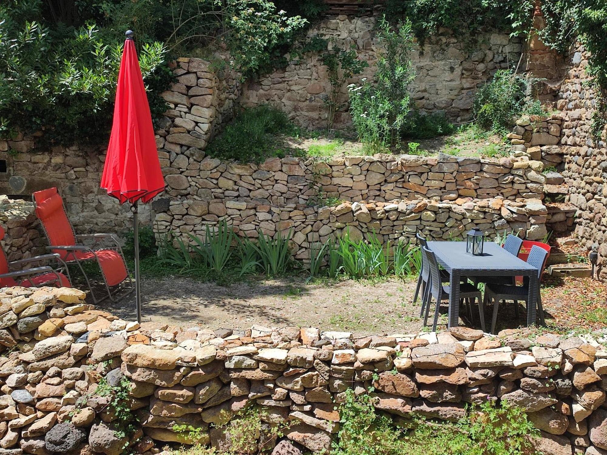Les Insolites De Champeix Exterior foto